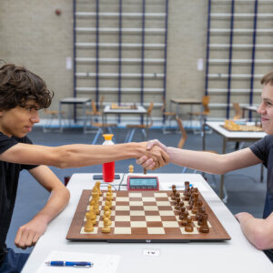 Beslissende partij in de slotonde van de AB groep (foto Harry Gielen)