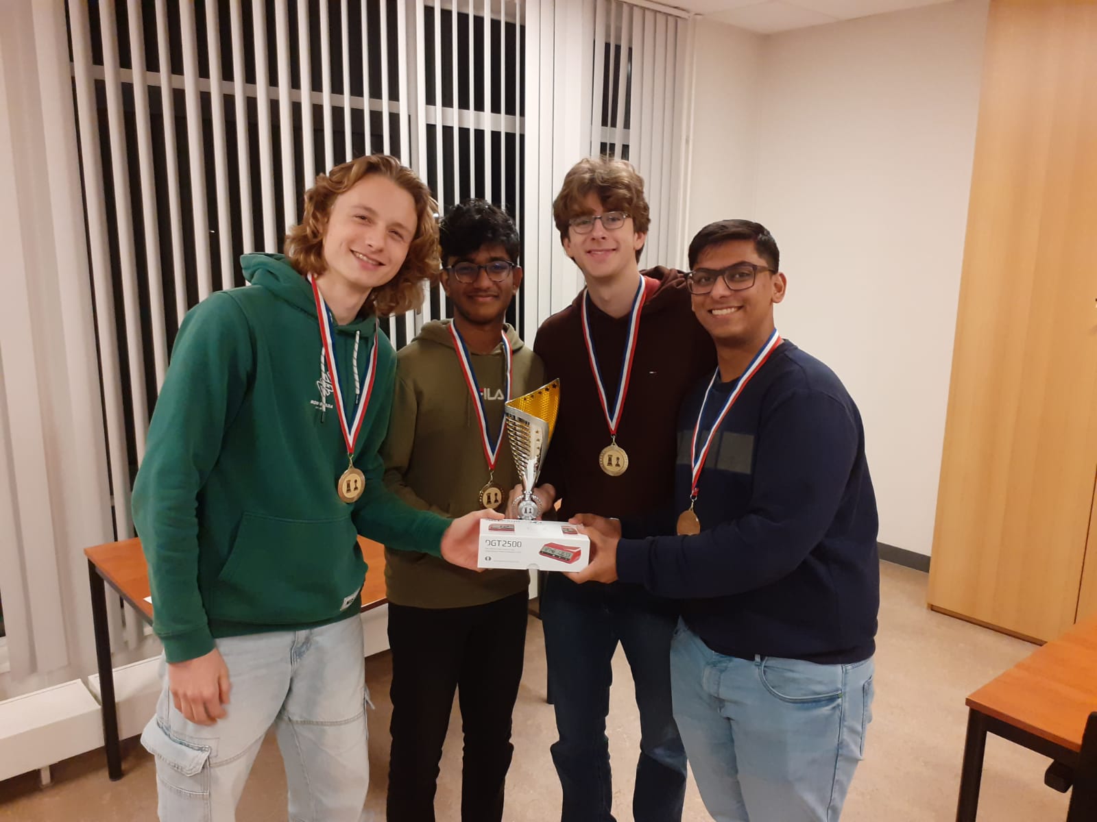 Winnende team van ZukertortA1 (foto Andre van der Graaf)