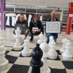 Het bestuur van SV Kasteel-Lekstroom heeft de Verenigingsprijs 2025 ontvangen (foto EvB)
