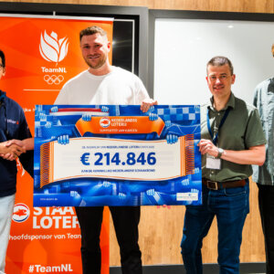 NLO Cheque uitreiking