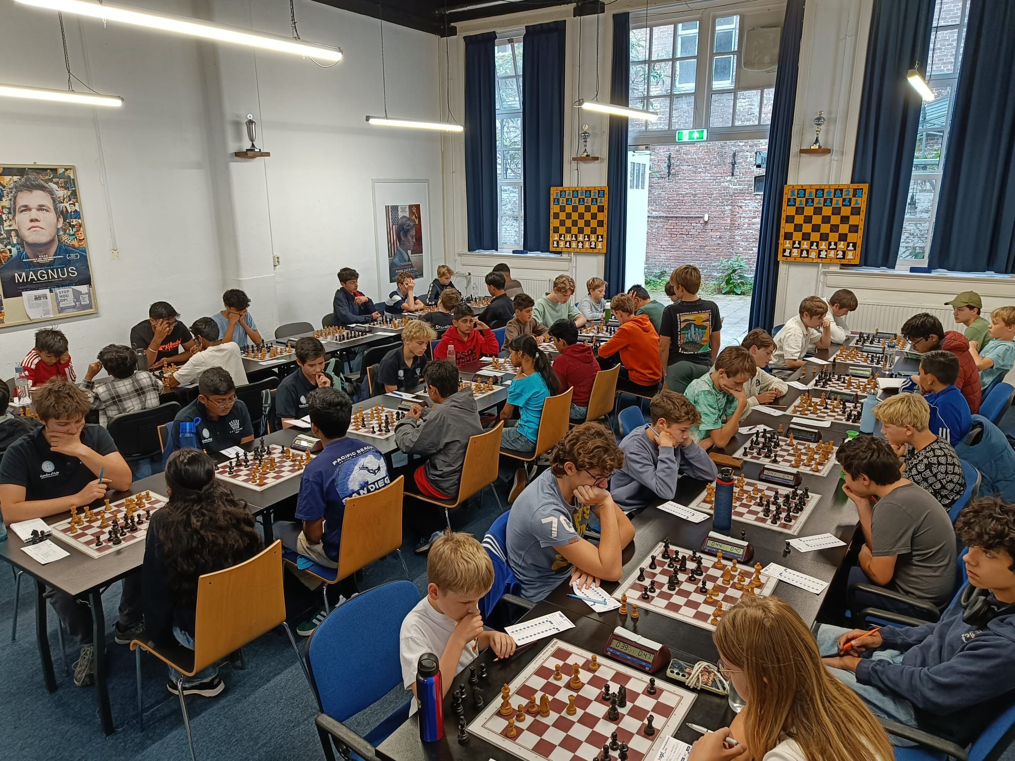 De teams van de Meesterklasse C in Delft (foto Rene Kniest | KNSB)